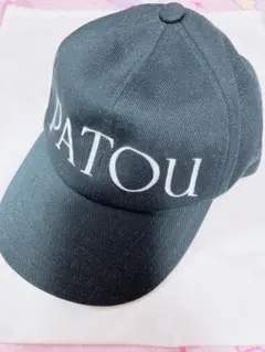 【新品・未使用】PATOU パトゥ ロゴ キャップ ブラックのサムネイル