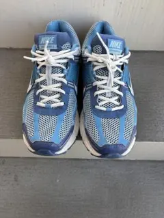 Nike Zoom Vomero5 ナイキ　ボメロ5 ブルー　青　ネイビー
