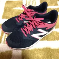 ニューバランス スニーカー