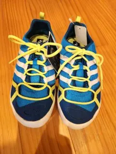 【新品未使用】adidas　スニーカー　21㎝