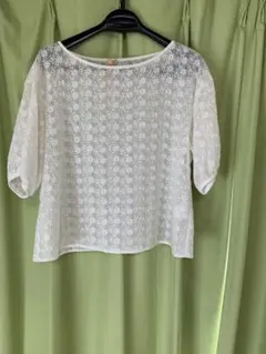 mercerie 花柄刺繍 半袖トップスのサムネイル