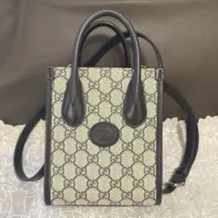 GUCCI ショルダーバッグ　ネイビー