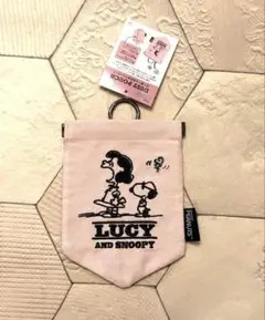 【新品タグ付き】スヌーピー ♡ ルーシー peanuts ダストポーチ　小物入れ