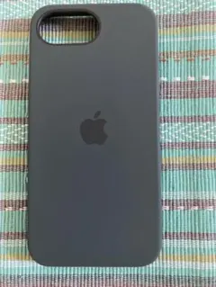iPhone 16e 純正　シリコーンケース レイクグリーンのサムネイル