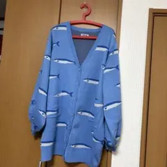 魚 カーディガン
