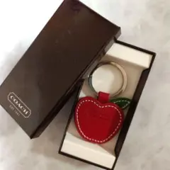 未使用　COACH シグネチャー　リンゴ型レザーキーホルダー　りんご　林檎 楽天市場】コーチ キーホルダー COACH キーリング リンゴ りんご
