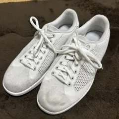 PUMA スニーカー　運動　スポーツ　筋トレ　アウトドア　ランニング