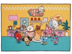 BTS♡ BT21♡一番くじ　ラストワン賞　アートバスタオル　タオル　ファミマのサムネイル