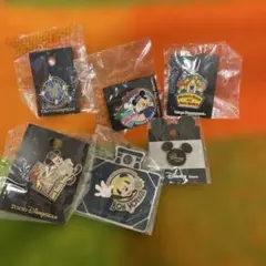 ディズニー　ピンバッジセット　ミッキー　ストア　トゥーンタウン