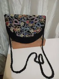 柏ビーズ刺繍 ショルダーバッグ 黒