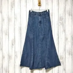GU ジーユー (S)　ライトデニム フレアマキシスカート