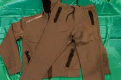 Item thumbnail for item 42fbc789-3818-44f3-9fa1-16c0a853697a