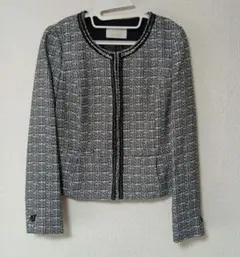 【anysis】ビジュー付きノーカラージャケット　サイズ4