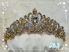 ティアラ  花と葉のデザイン ゴールド カラー 結婚式 誕生日 プリンセス