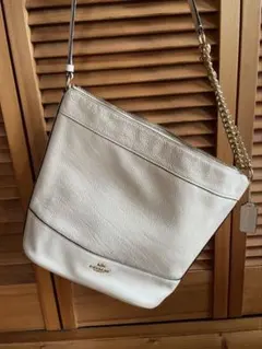 COACH レザー ショルダーバッグ ホワイトのサムネイル