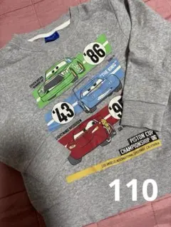 冬物最終SALE！大人気！ディズニー　カーズ 裏起毛トレーナー 110サイズ！