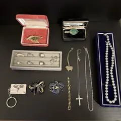アクセサリーまとめ売り 生前整理 遺品整理 ネックレス、指輪、ブローチなど アクセサリー 大量 まとめ売り 遺品整理 - メルカリ