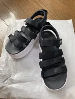 NIKE ナイキ アイコン クラシック サンダル