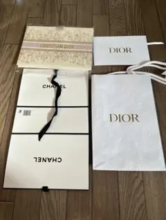 Dior 箱　ノベルティ　ギフト