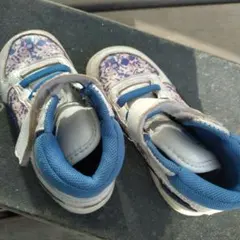 PUMA ハイカットスニーカー ホワイト/ブルー/パープル