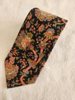 【美品】LIBERTY リバティ ネクタイ ネイビー 総柄