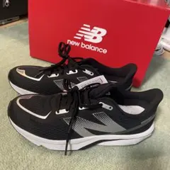 New Balance FLASH ランニングシューズ ブラックのサムネイル