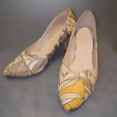 イエロー・ベージュ花柄ポインテッドトゥハイヒール 21.5cmのサムネイル