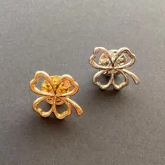 ピンバッジ　四葉のクローバー　ゴールド　シルバー　２個セット　簡易ラッピング付き