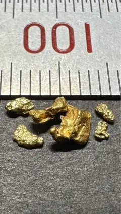 国産砂金中粒 厚みコロコロ 0.210g 自然金 天然金 GOLD M29 - メルカリ