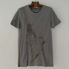 LES HOMMES URBAN レ・ゾム・アーバン 孔雀 刺繍Tシャツ