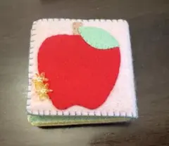 フェルト製絵本　おもちゃ
