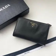 488 美品 PRADA プラダ 2つ折り財布のサムネイル