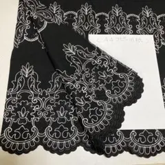黒の刺繍入りレース生地　たっぷり5.3m♡