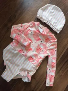 フラミンゴ柄ベビー水着　帽子付き