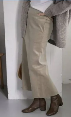 ◆URBAN RESEARCH DOORS◆コーデュロイマキシストレートスカート