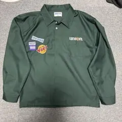 ダークグリーン 長袖シャツ ロゴ刺繍付き