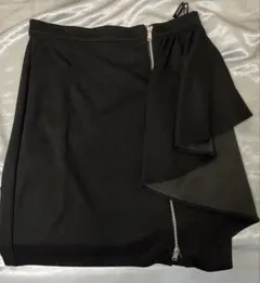 GUESS ゲス　ブラック タイトスカート スリット　ジッパー付き　アシメ