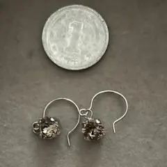 3個９００円ビジューピアス41