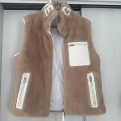 ジーフォア　レディース　ボアベスト リバーシブル　試着のみ