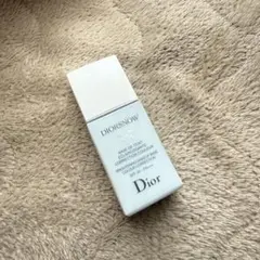 DIORSNOWメイクアップベース ブルー