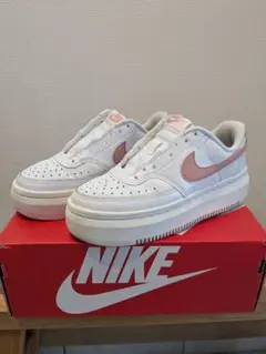 NIKE COURT VISION ALTA 22cm