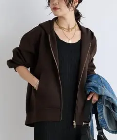 2025年最新】rive droite パーカーの人気アイテム - メルカリ