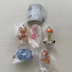 プーさん　ガチャガチャ　めじるしアクセサリー　3つセット