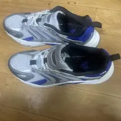 定価11,000円adidas クライマクールバウンス　24.5cm