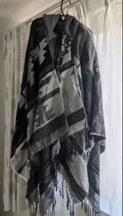 幾何学模様フリンジポンチョ・ケープコート エスニック