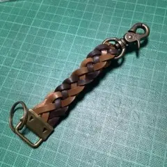 きまぐれSALE オリジナルタッセルチャーム レザータグ 引き揃え糸