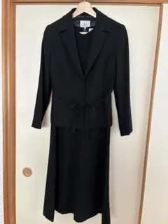 ブラックワンピーススーツ（ジャケット付き）