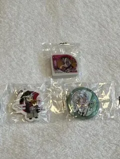 鬼滅の刃　くら寿司　缶バッジ・消しゴム・ラバーチャーム