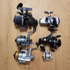 釣りリール　6点　まとめ売り SHIMANO DAIWA RYOBI　などのサムネイル