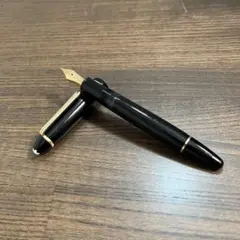MONTBLANC 万年筆 マイスターシュテュック146 ペン先4810 14Cのサムネイル